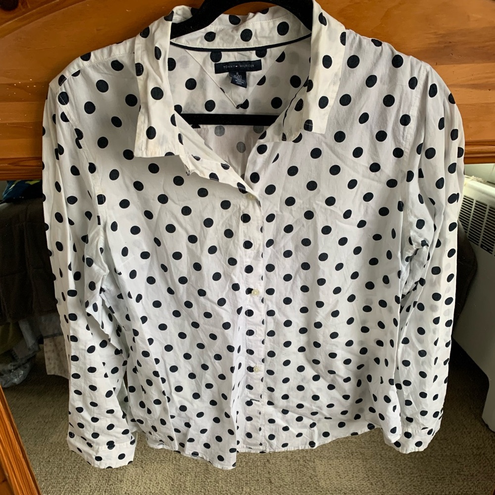 Never worn Tommy Hilfiger top.